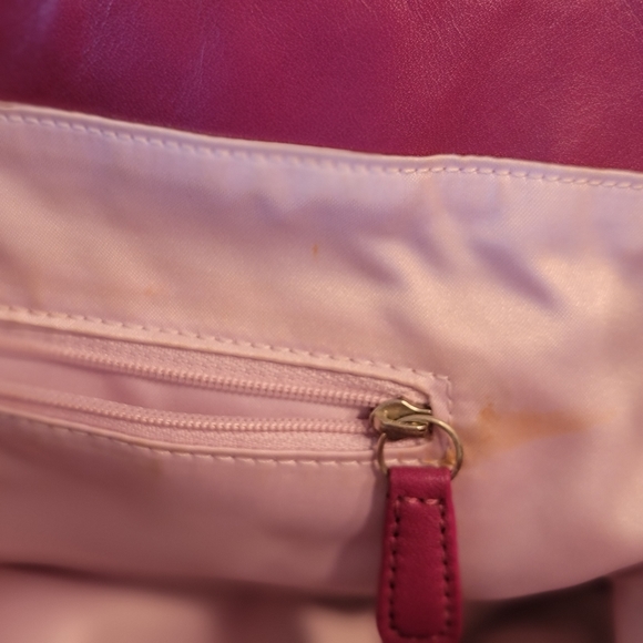 COACH Handbag Signature Canvas with Fuchsia Patent Leather Trim  - Large - Picture 10 of 16